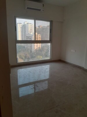 Room in 2.5 BHK Apartment at Concrete Sai Swayam, Chembur – for Rent