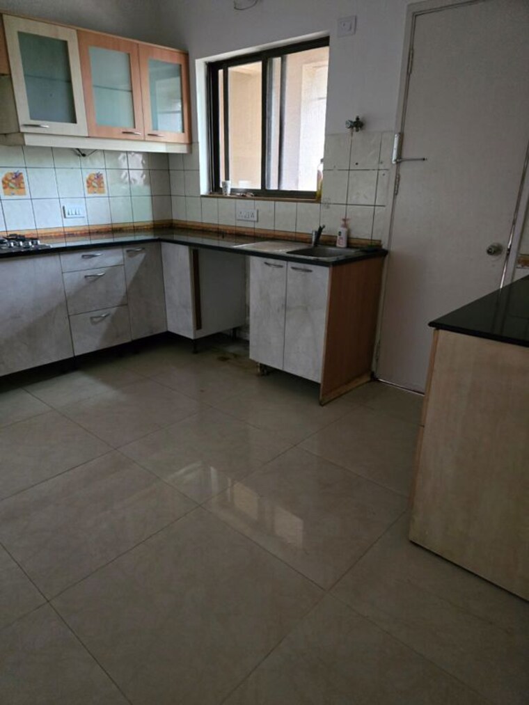 Kitchen, panchshil-forest-castle 3.5 Bedroom 2000 Sq.Ft. Apartment In Koregaon Park Pune 10558614
