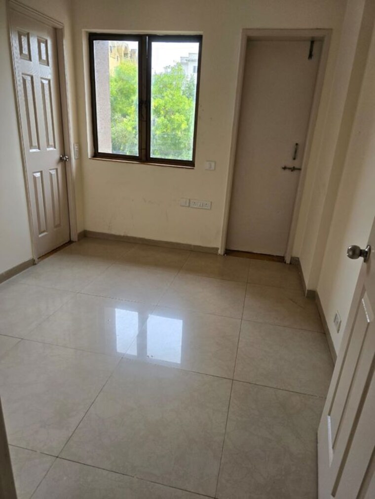 Bathroom, panchshil-forest-castle 3.5 Bedroom 2000 Sq.Ft. Apartment In Koregaon Park Pune 10558614