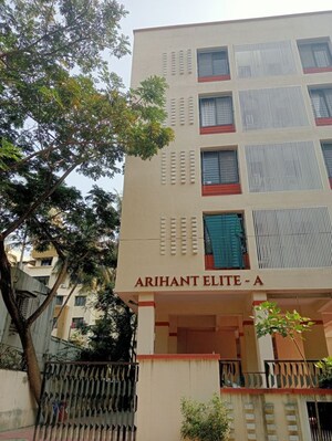  Apartment For Sale in Wanwadi