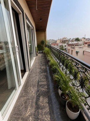 Balcony in 3 BHK Builder Floor at DLF Atria, Dlf Phase ii – for Sale