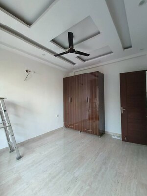 Room in 3 BHK Builder Floor at New Palam Vihar Phase 3 – for Sale