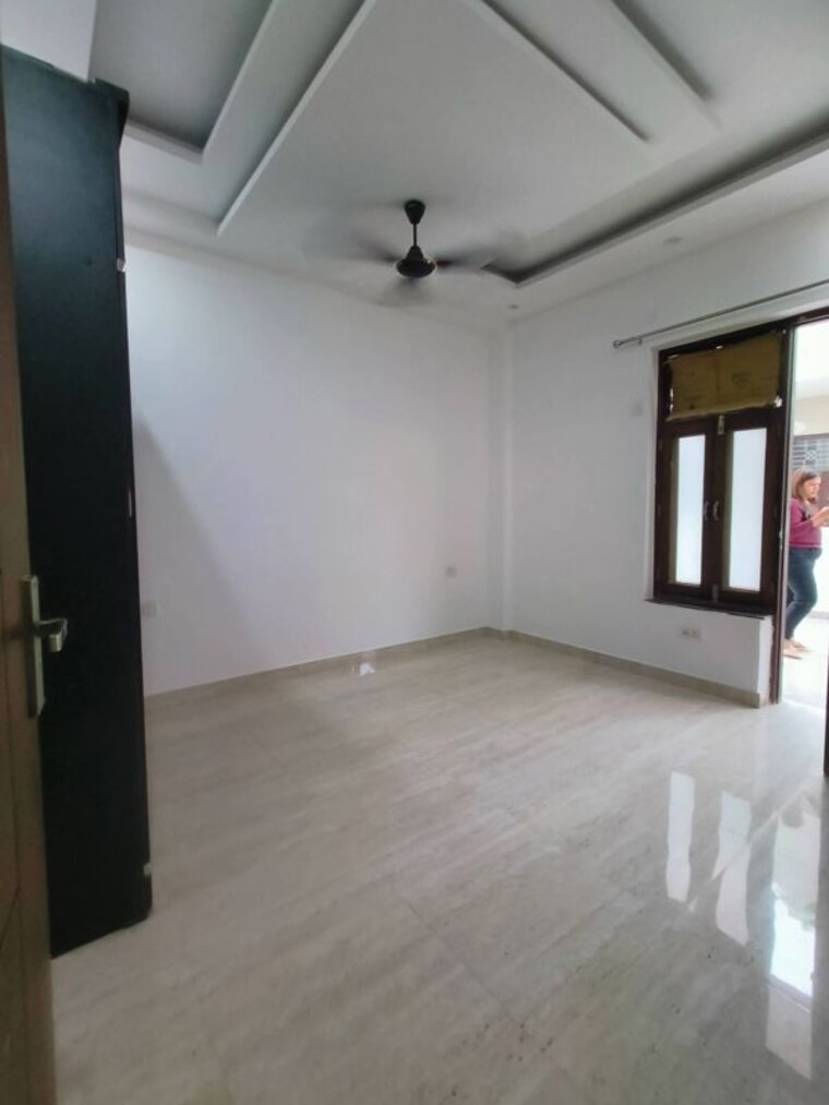 Room, new palam vihar phase 3 3 Bedroom 173 Sq.Yd. Builder Floor In New Palam Vihar Phase 3 Gurgaon 10558689