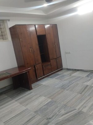 Room in 3 BHK Apartment at Jubilee Residency, Jubilee Hills – for Rent