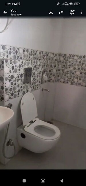Bathroom in 2 BHK Builder Floor at Sector 43 – for Rent