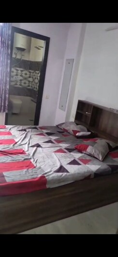 2 BHK Builder Floor For Rent in Sector 43