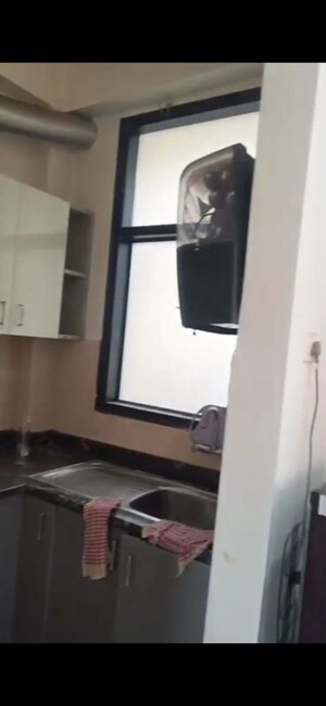 Kitchen in 2 BHK Builder Floor at Sector 43 – for Rent