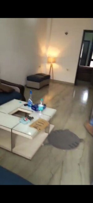 Living Room in 2 BHK Builder Floor at Sector 43 – for Rent