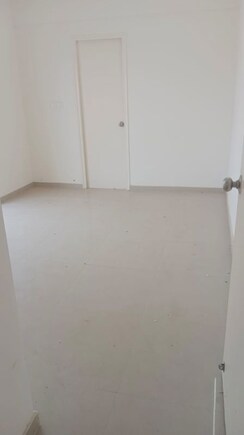 3 BHK Apartment For Rent in DLF Maiden Heights