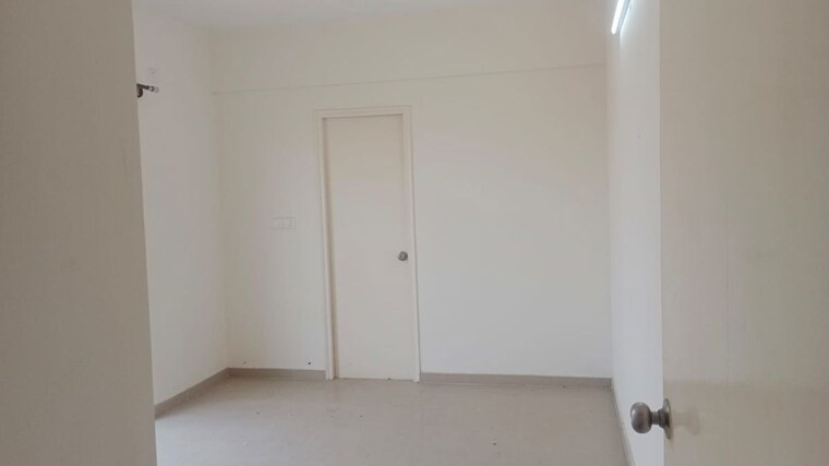Room, dlf-maiden-heights 3 Bedroom 1240 Sq.Ft. Apartment In Jigani Bangalore 10402069