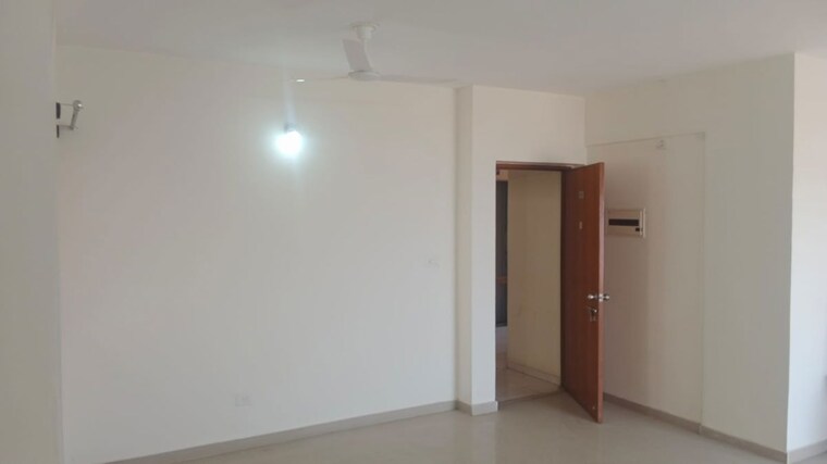 Room, dlf-maiden-heights 3 Bedroom 1240 Sq.Ft. Apartment In Jigani Bangalore 10402069