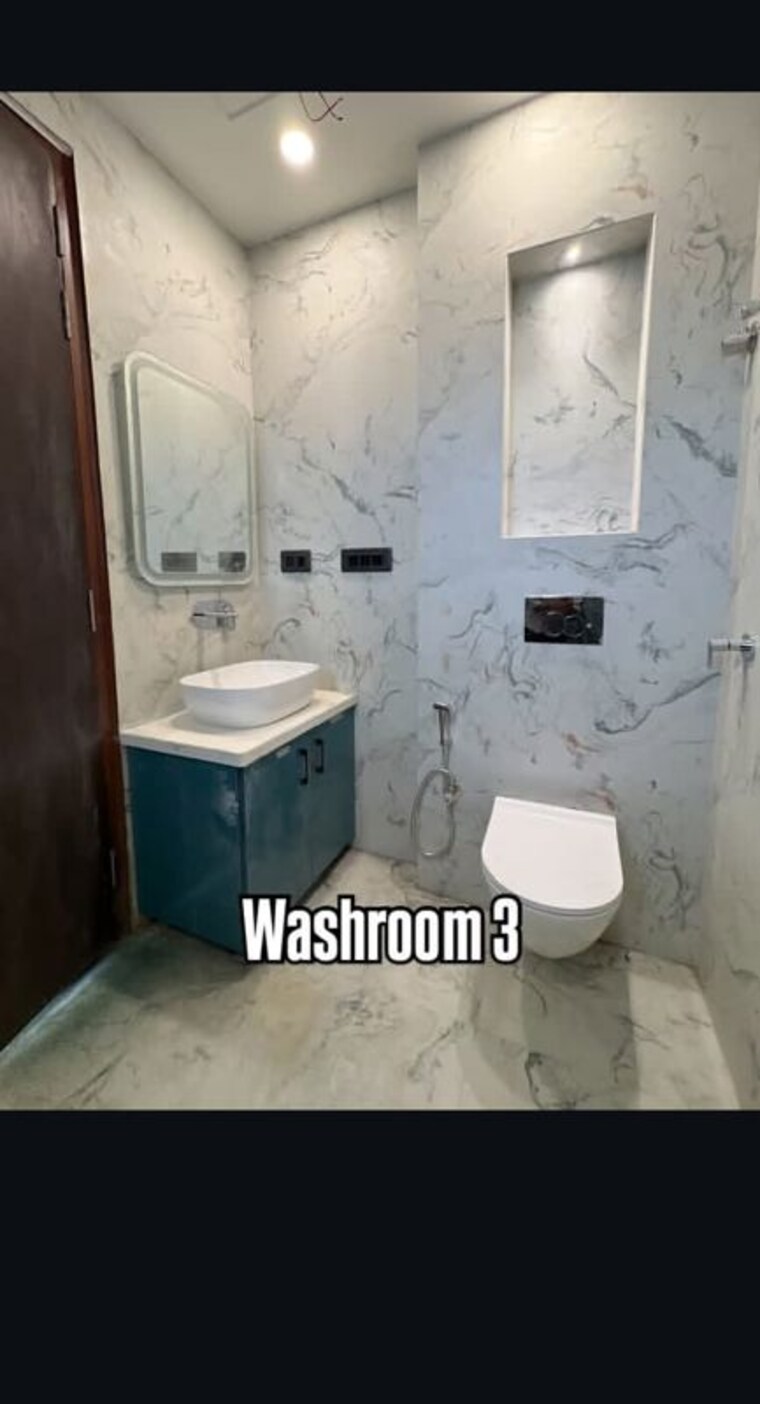 Bathroom, uptown-homes-mod-floors 4 Bedroom 250 Sq.Ft. Builder Floor In Sector 85 Faridabad 10558716