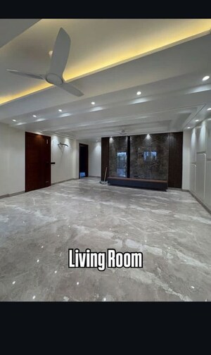Parking in 4 BHK Builder Floor at Uptown Homes Mod Floors, Sector 85 – for Sale