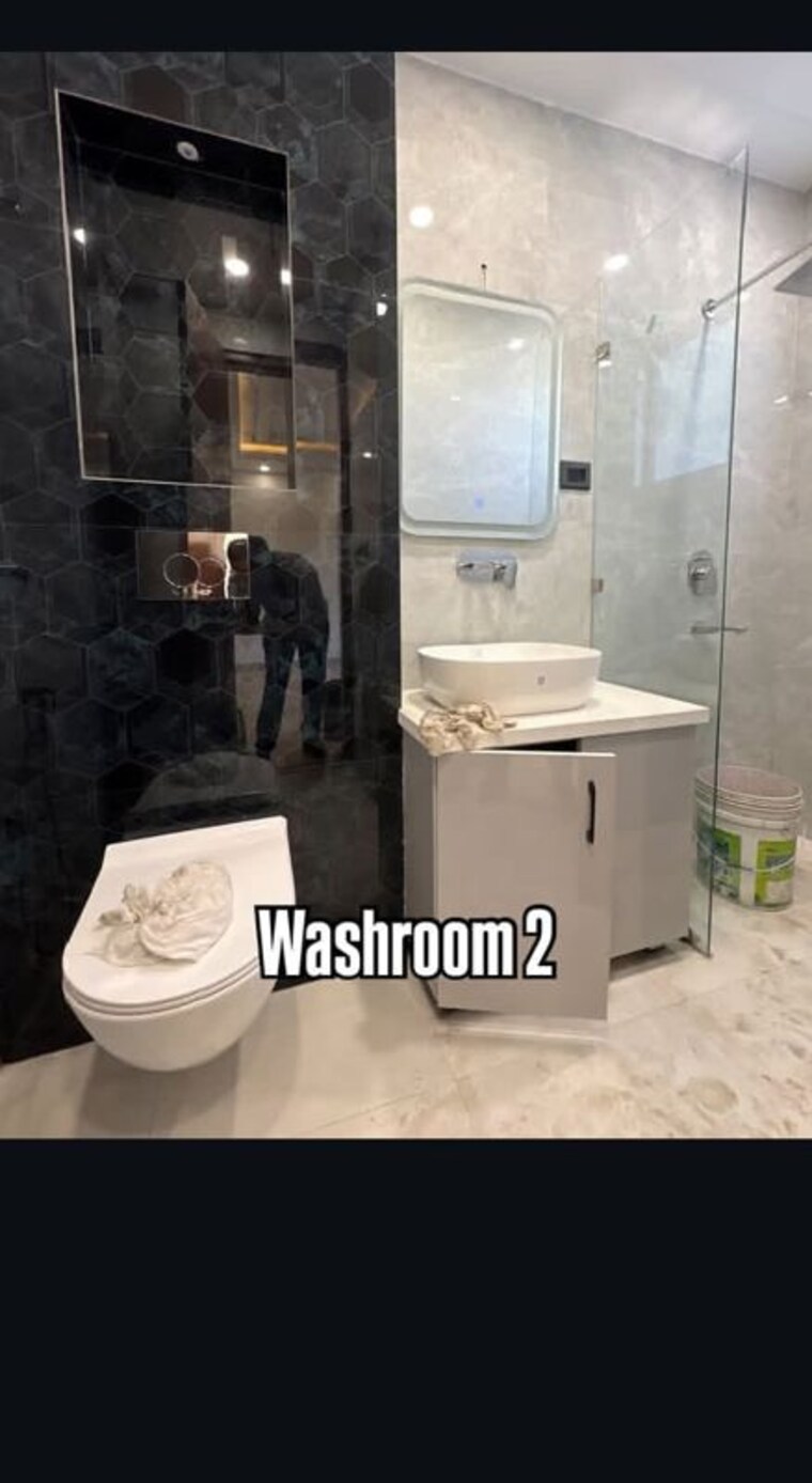 Bathroom, uptown-homes-mod-floors 4 Bedroom 250 Sq.Ft. Builder Floor In Sector 85 Faridabad 10558716