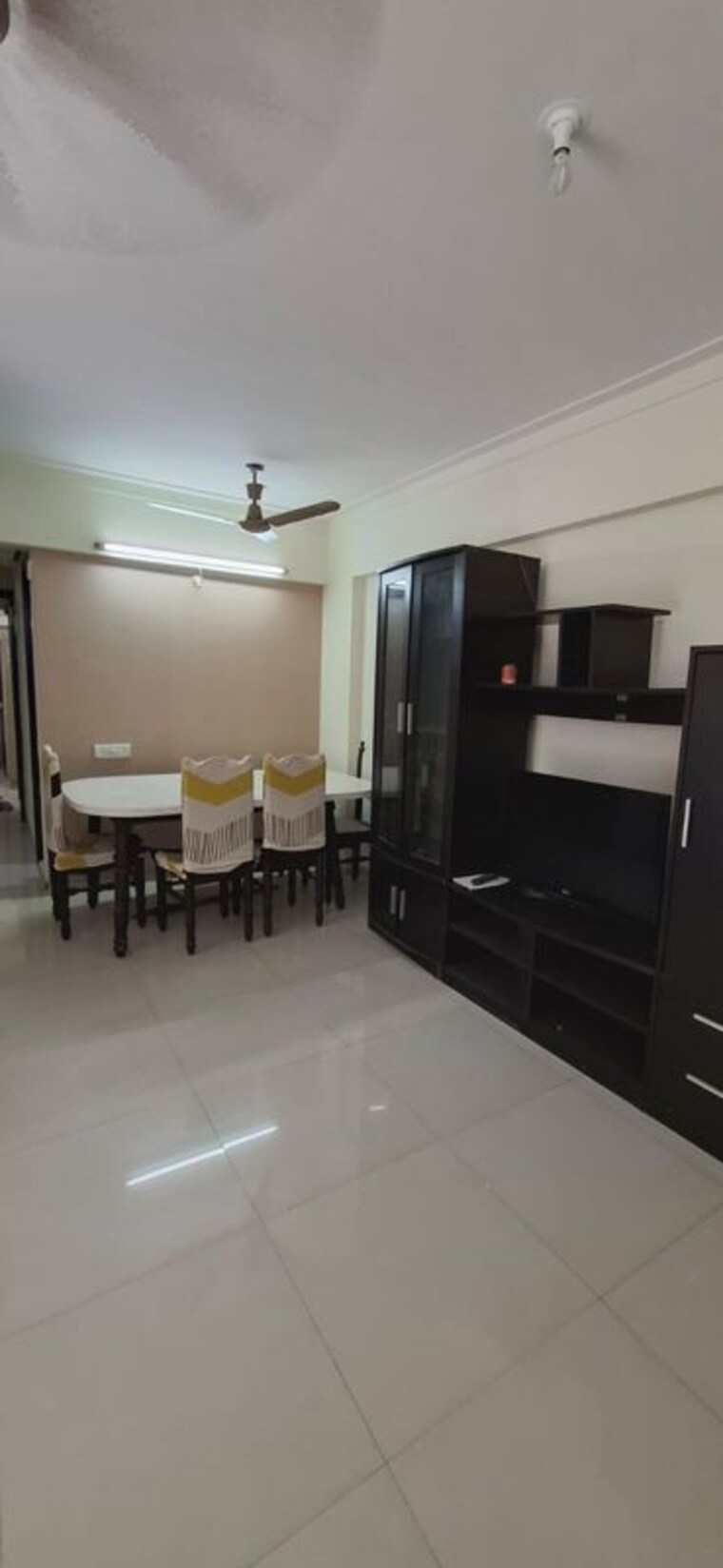 Living Room, wakad 2 Bedroom 950 Sq.Ft. Apartment In Wakad Pune 10558725