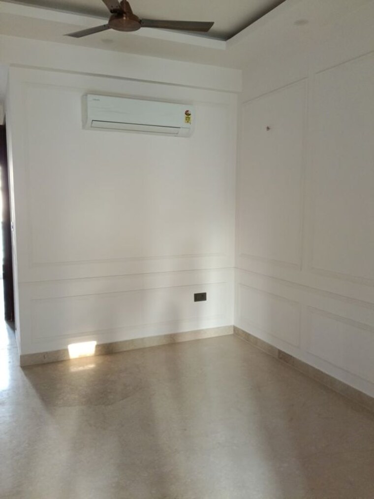Room, nkv-golden-avenue 3 Bedroom 1650 Sq.Ft. Builder Floor In Sohna Sector 35 Gurgaon 10558746
