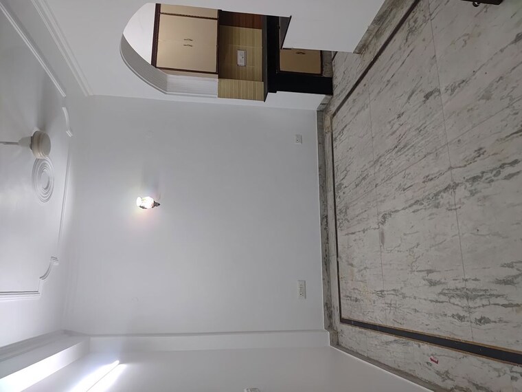 Room, sector 48 2 Bedroom 112 Sq.Mt. Builder Floor In Sector 48 Noida 10558744