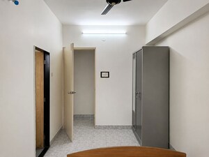 Room in 2 BHK Apartment at Chembur – for Rent
