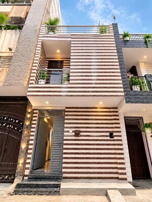 4 BHK Independent House For Sale in Uttam Nagar