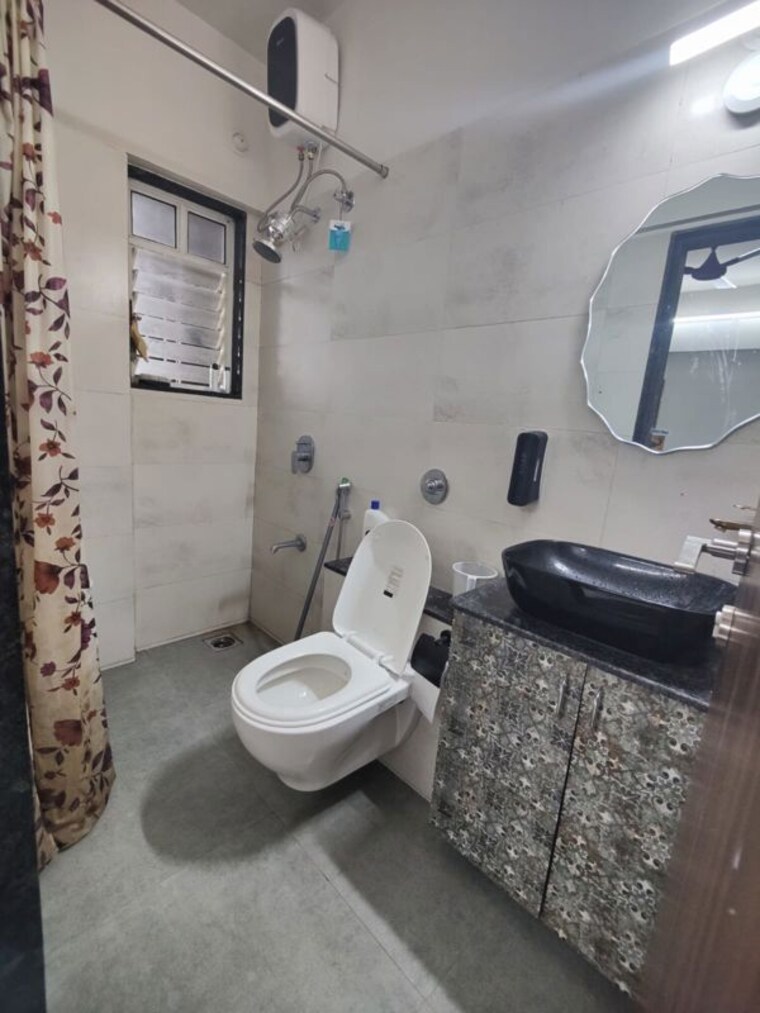 Bathroom, kalyani nagar 1 Bedroom 480 Sq.Ft. Apartment In Kalyani Nagar Pune 10558763