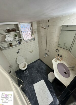 Attached Bathroom in 2 BHK Apartment at Vakola – for Rent