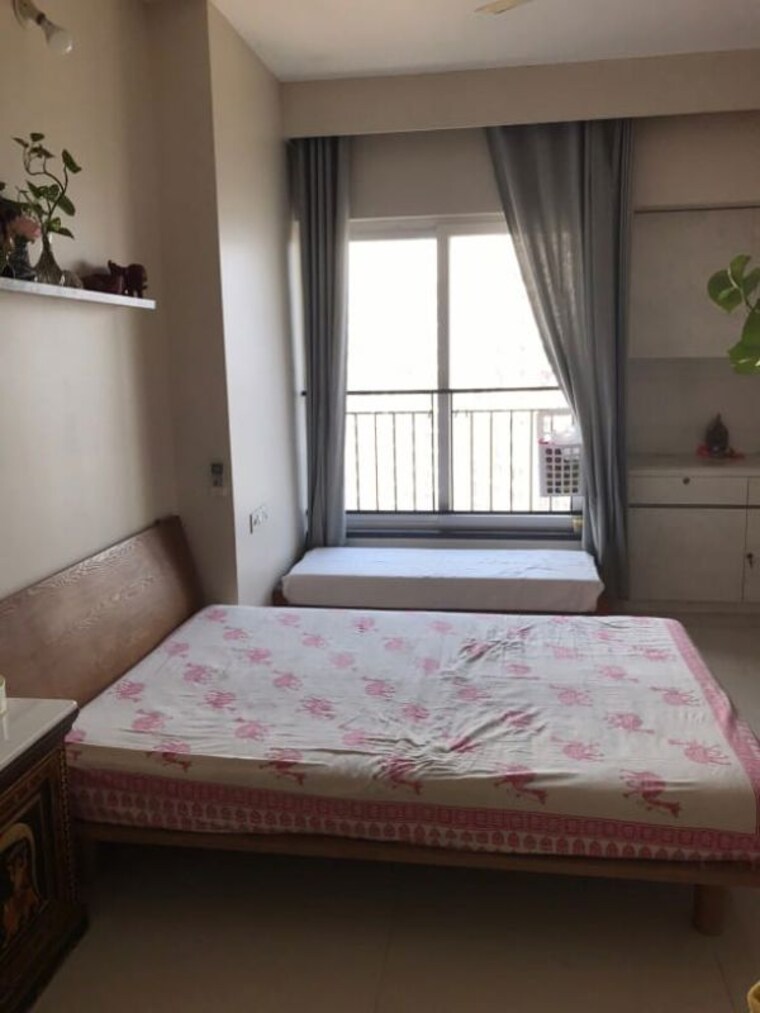 Bedroom, rustomjee-urbania-azziano 3 Bedroom 1145 Sq.Ft. Apartment In Thane West Thane 10558789