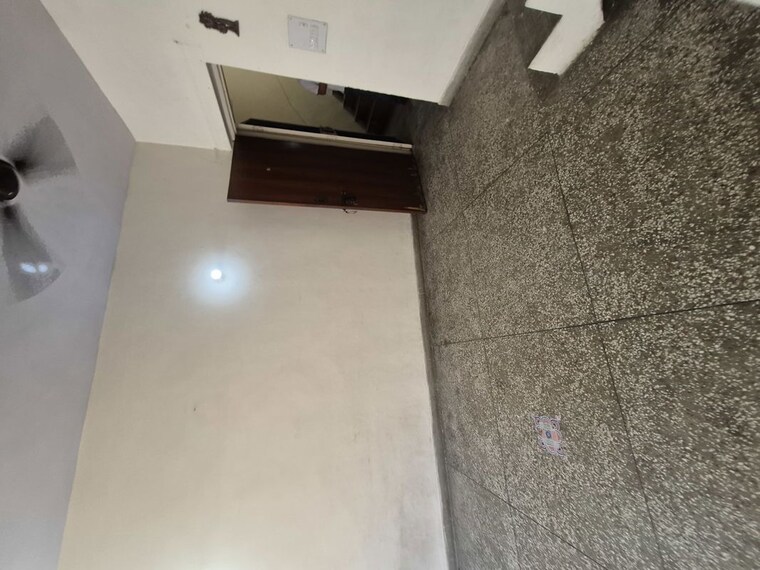 Room, mayur vihar 1.5 Bedroom 650 Sq.Ft. Apartment In Mayur Vihar Delhi 10558790