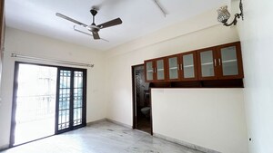 Room in 3 BHK Builder Floor at Hsr Layout – for Rent