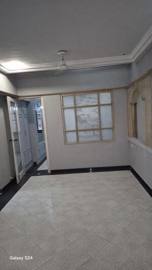 Room in 2 BHK Apartment at Borla Co op Housing Society, Chembur – for Rent