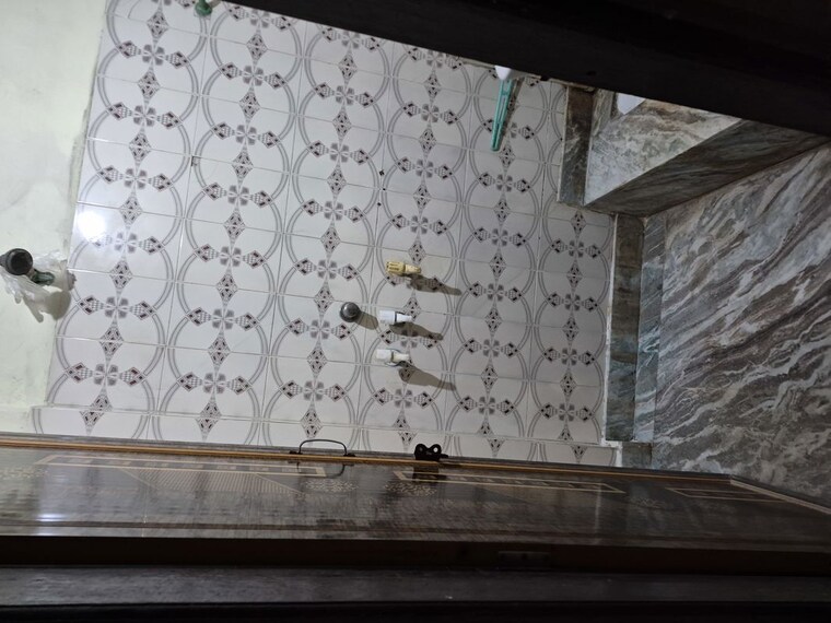 Kitchen, mayur vihar 1.5 Bedroom 450 Sq.Ft. Builder Floor In Mayur Vihar Delhi 10558806