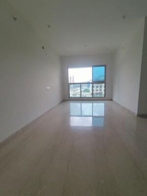 Room in 4 BHK Apartment at Raj Infinia, Malad West – for Rent