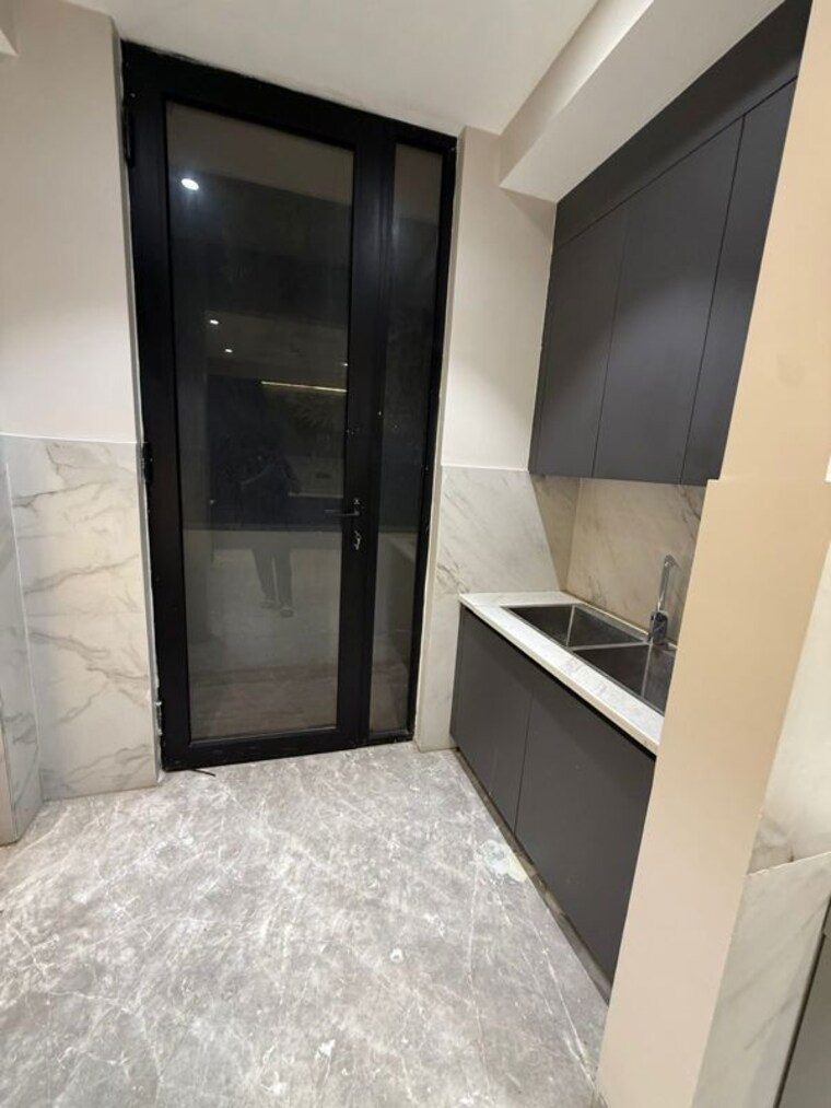Kitchen, unitech-south-city-ii 3 Bedroom 1850 Sq.Ft. Builder Floor In Sector 50 Gurgaon 10558844