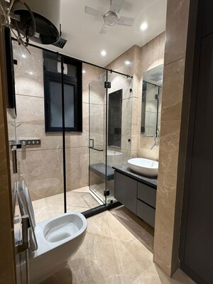 Bathroom in 3 BHK Builder Floor at Unitech South City II, Sector 50 – for Rent