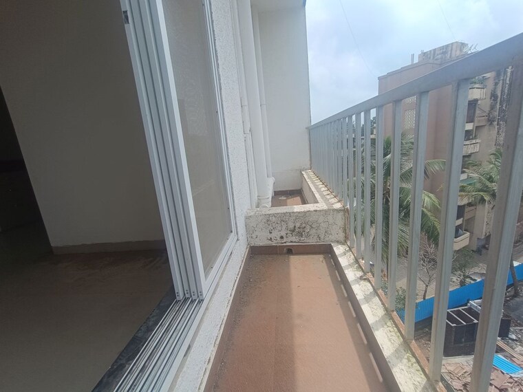 Balcony, vasai west 1 RK 420 Sq.Ft. Apartment In Vasai West Palghar 10558870