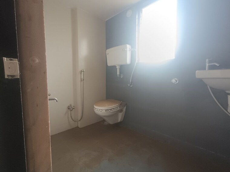 Bathroom, vasai west 1 RK 420 Sq.Ft. Apartment In Vasai West Palghar 10558870