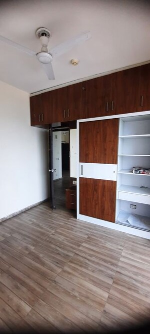Furnished Amenities in 2 BHK Apartment at Mahagun Mywoods, Sector 16c Greater Noida – for Rent
