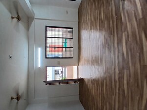  Office Space For Rent in Trimurti Nagar