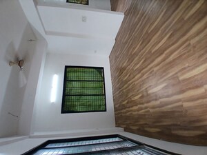  Office Space For Rent in Trimurti Nagar