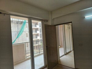 Room in 3 BHK Builder Floor at DLF Gardencity Enclave, Sector 93 – for Rent