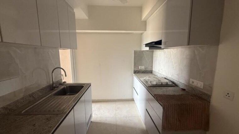 Bathroom, dlf-gardencity-enclave 3 Bedroom 1600 Sq.Ft. Builder Floor In Sector 93 Gurgaon 10558912