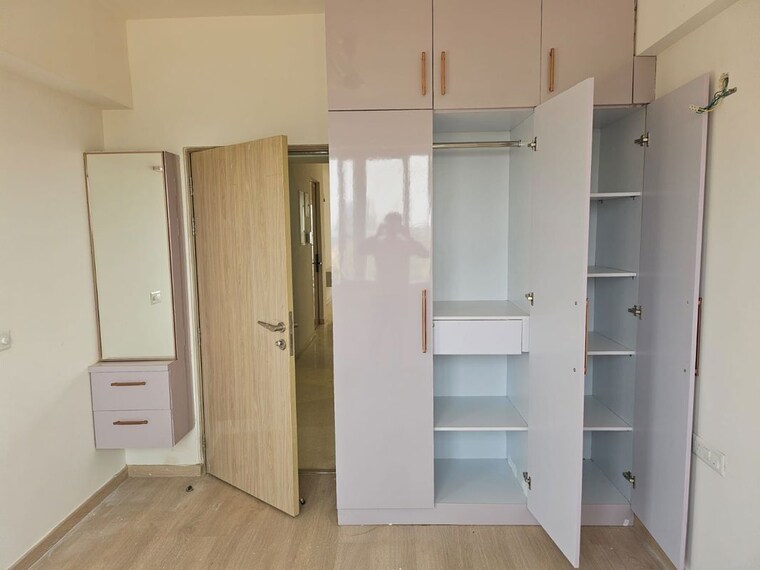 Bathroom, dlf-gardencity-enclave 3 Bedroom 1630 Sq.Ft. Builder Floor In Sector 93 Gurgaon 10558929