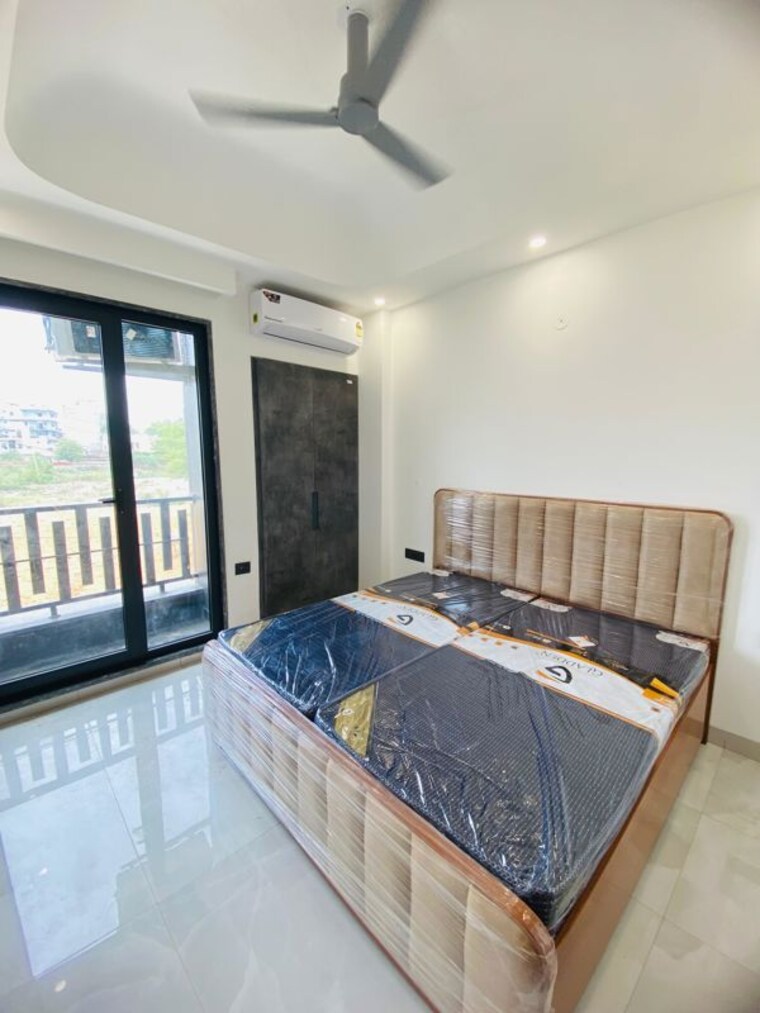 Bedroom, sector 57 3 Bedroom 1650 Sq.Ft. Builder Floor In Sector 57 Gurgaon 10558943