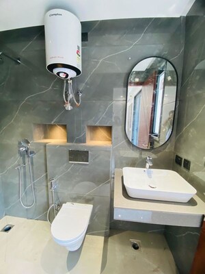 Team Area in 3 BHK Builder Floor at Sector 57 – for Rent