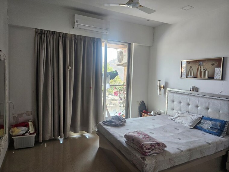 Bedroom, raj-grandeur 3 Bedroom 1500 Sq.Ft. Apartment In Powai Mumbai 10558930