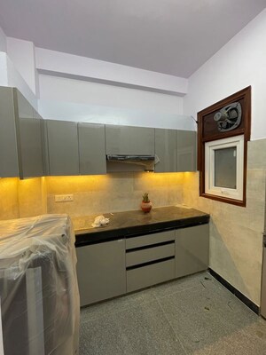 Kitchen in 2 BHK Builder Floor at Sector 57 – for Rent
