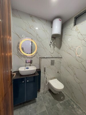 Bathroom in 2 BHK Builder Floor at Sector 57 – for Rent