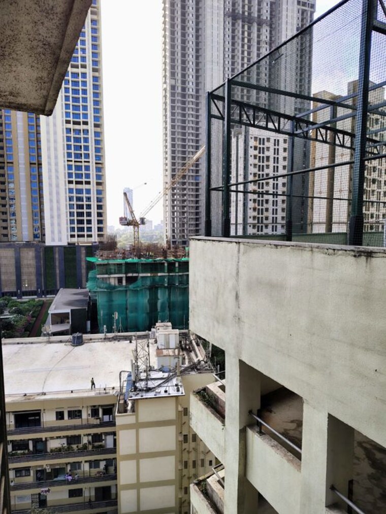 Kitchen, city-view-building 1 Bedroom 530 Sq.Ft. Apartment In Worli Mumbai 10558962