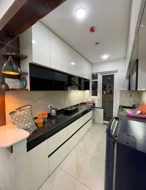 Kitchen in 3 BHK Apartment at Gomti Nagar – for Rent