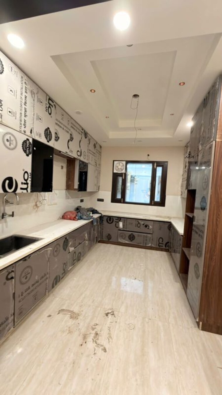 Kitchen, sector 16 5 Bedroom 3150 Sq.Ft. Builder Floor In Sector 16 Faridabad 10558978