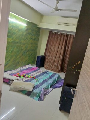 Bedroom in 2 BHK Apartment at Vrindavan CHS Malad, Malad East – for Rent